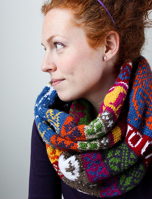 fair_isle_infinity_scarf-16_medium2